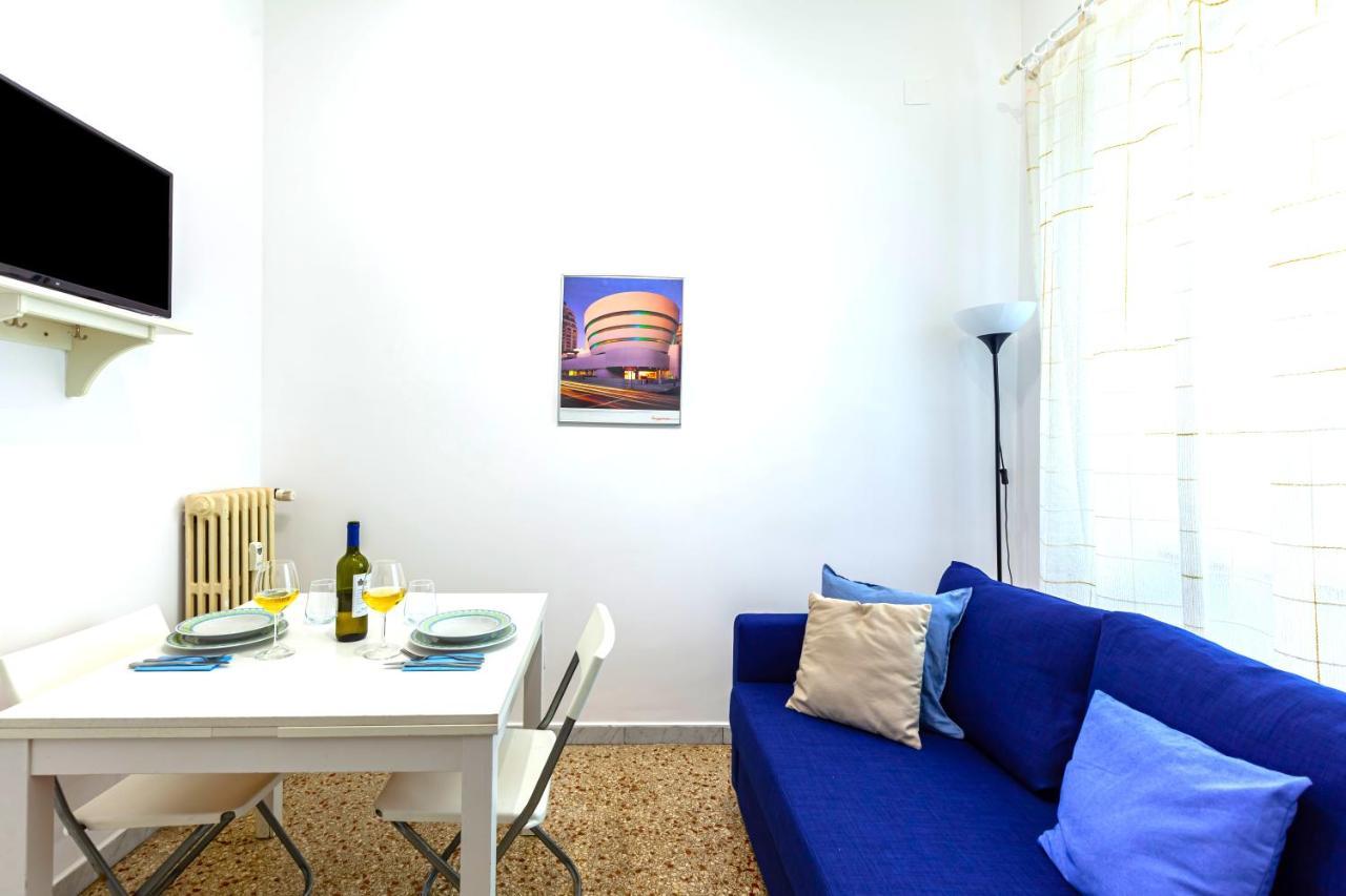 Hostly - Sant'Orsola Suite Apartment Рим Экстерьер фото