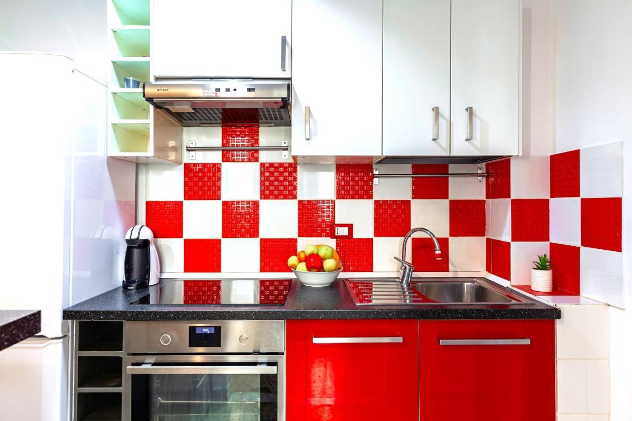 Hostly - Sant'Orsola Suite Apartment Рим Экстерьер фото
