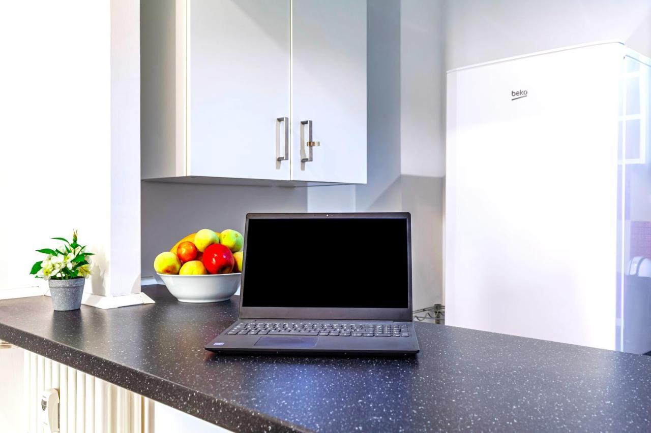 Hostly - Sant'Orsola Suite Apartment Рим Экстерьер фото